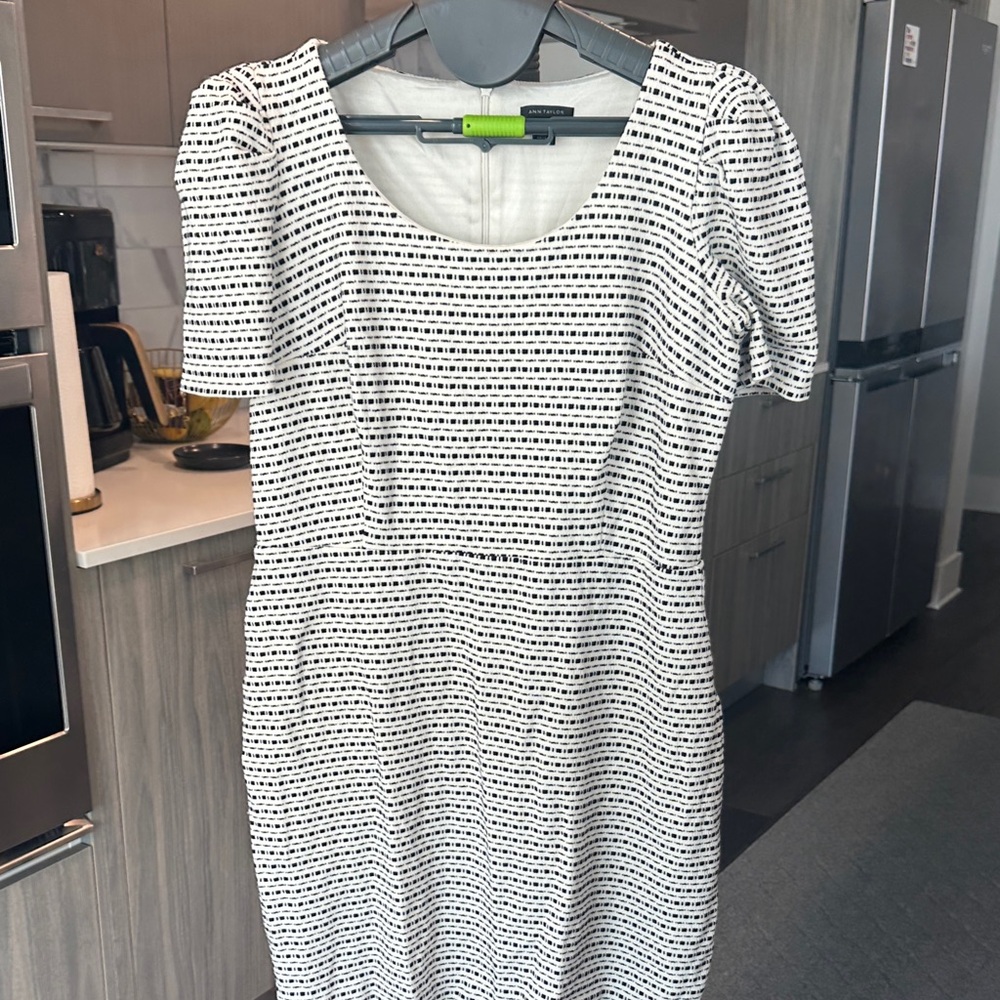Ann Taylor Black and White Patterned Midi Dress